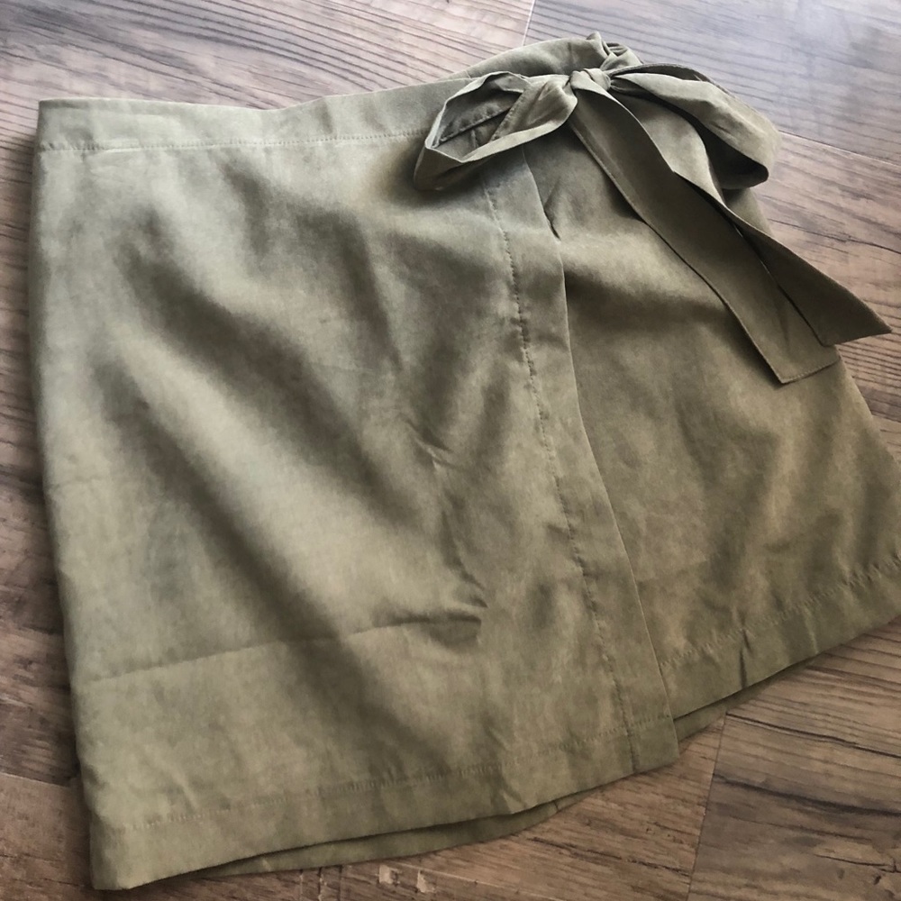 Green suede Altar’d State skirt